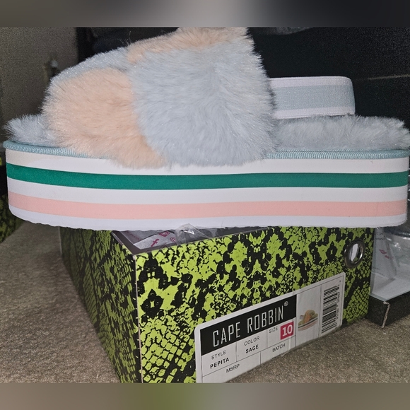 green slides - Picture 1 of 6